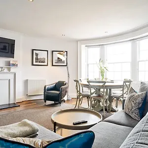  Apartment Joivy Luxury Flats On George Street United Kingdom